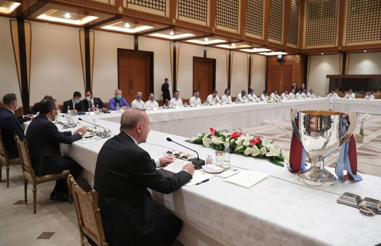 Erdoğan, Trabzonspor yönetimi ve futbolcularını kabul etti - Sayfa 7