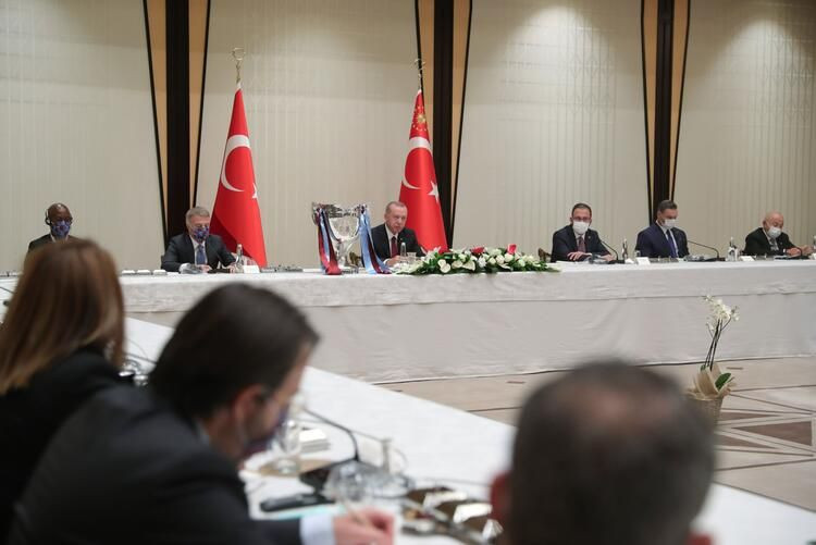 Erdoğan, Trabzonspor yönetimi ve futbolcularını kabul etti - Sayfa 9