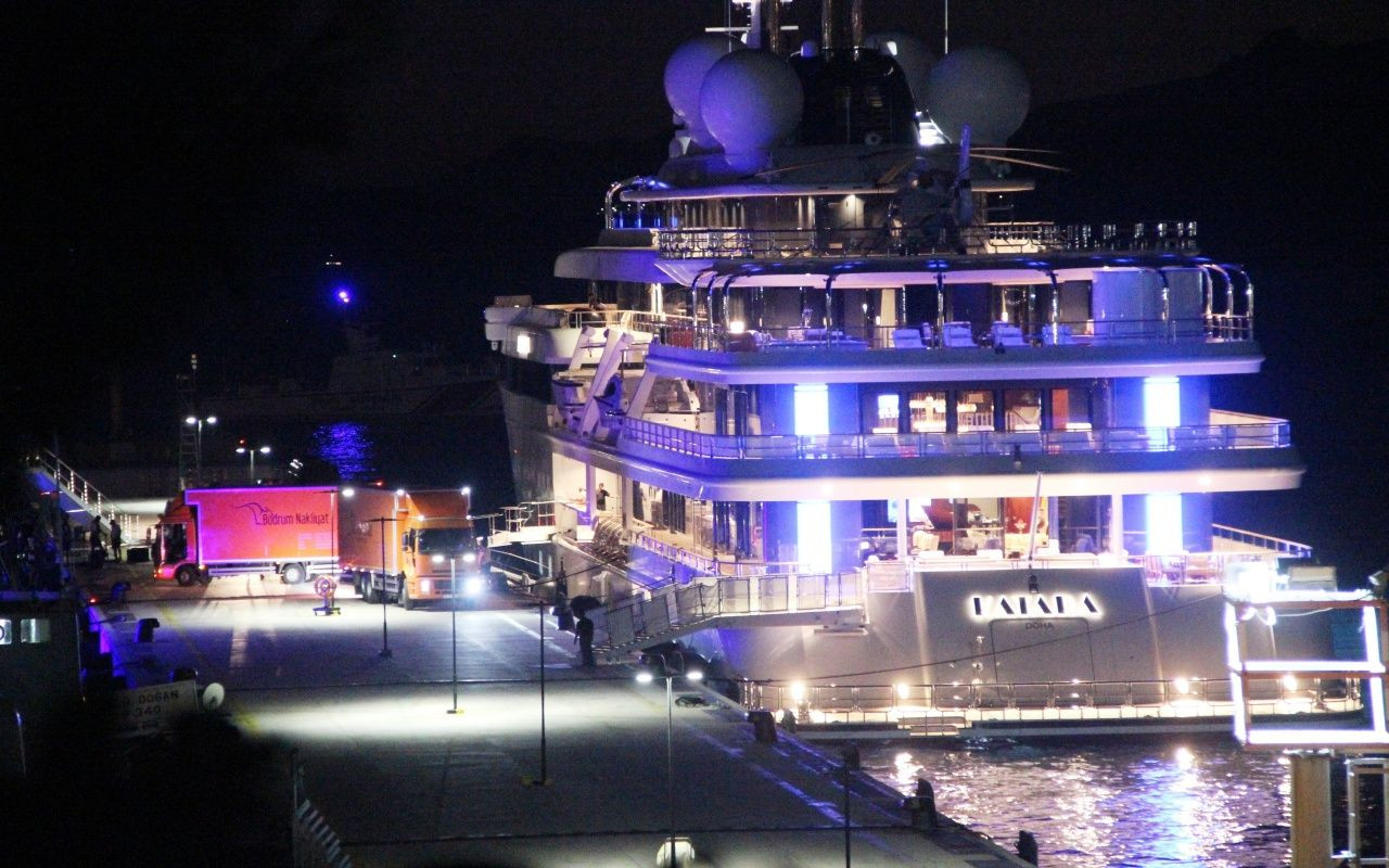 İki kamyon eşya ve 500 valizle geldiler! İndirmesi saatler sürdü - Sayfa 24