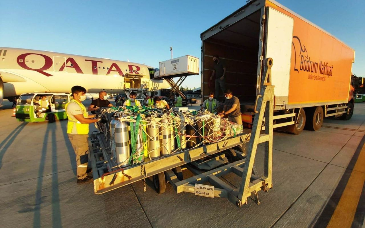 İki kamyon eşya ve 500 valizle geldiler! İndirmesi saatler sürdü - Sayfa 12