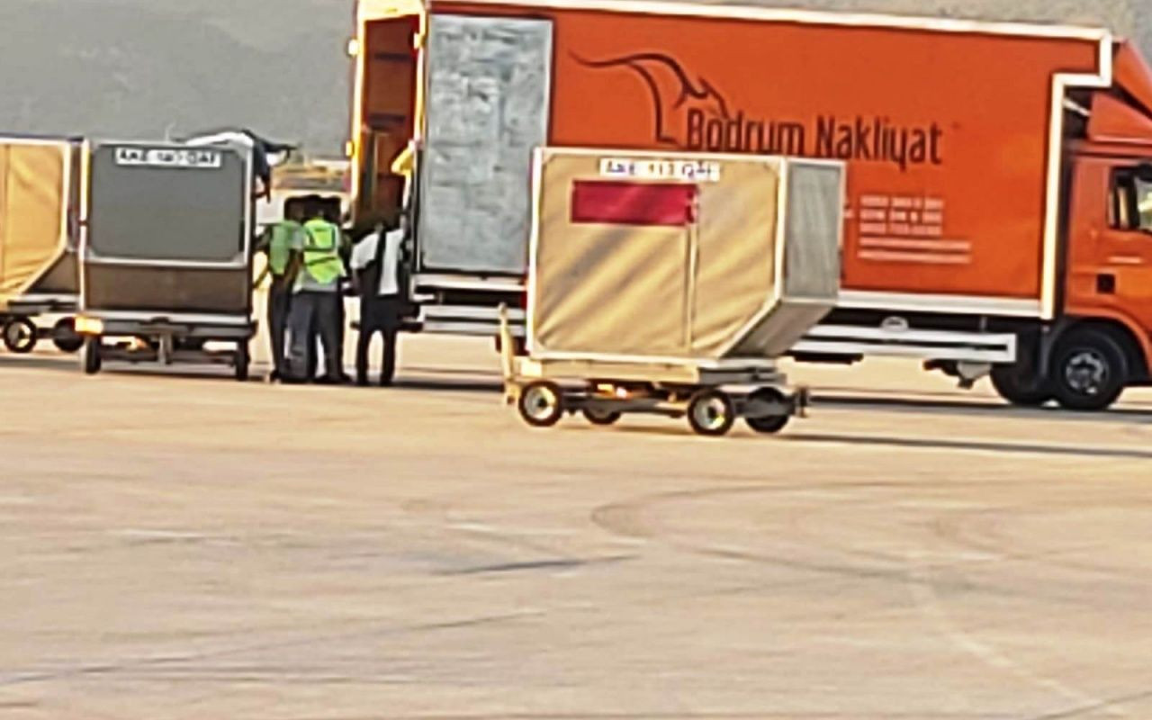 İki kamyon eşya ve 500 valizle geldiler! İndirmesi saatler sürdü - Sayfa 21