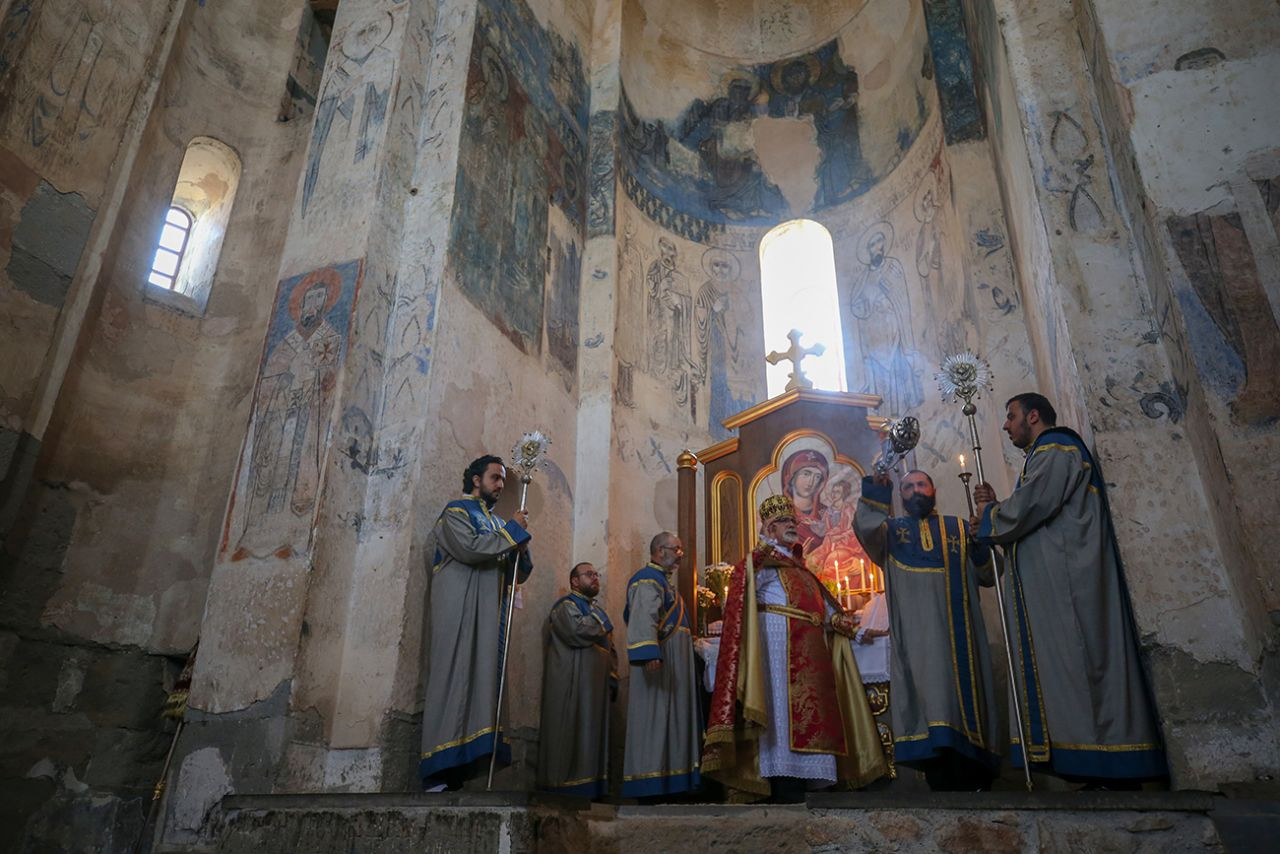Akdamar Kilisesi'ndeki ayin Kovid-19 tedbirleri altında başladı - Sayfa 14