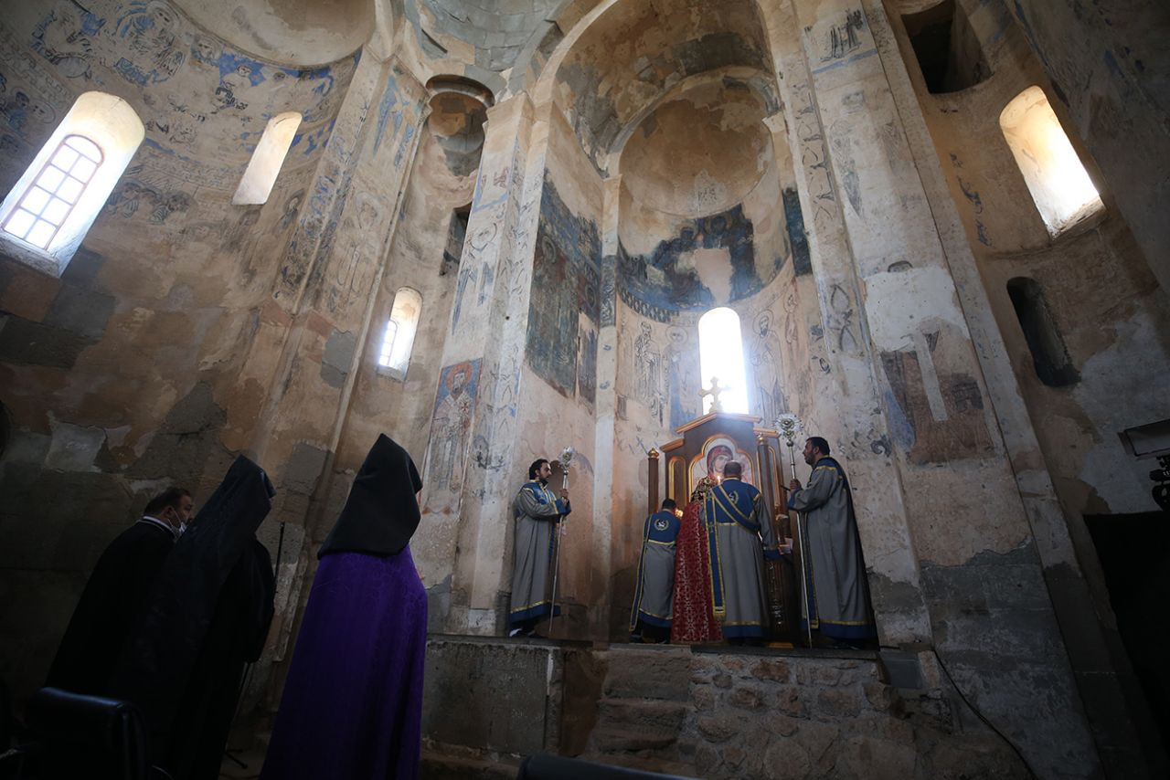 Akdamar Kilisesi'ndeki ayin Kovid-19 tedbirleri altında başladı - Sayfa 15