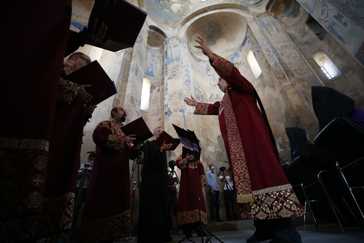 Akdamar Kilisesi'ndeki ayin Kovid-19 tedbirleri altında başladı - Sayfa 18