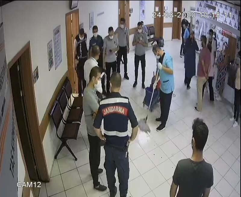 Tartıştığı doktor kapıyı üzerine kapattı... 2 parmağı koptu! - Sayfa 7