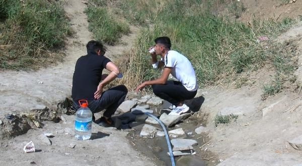 Uzmanların tüm uyarılarına rağmen içiyorlar şifalı sanılan su organ yetmezliğine yol açabilir! - Sayfa 5