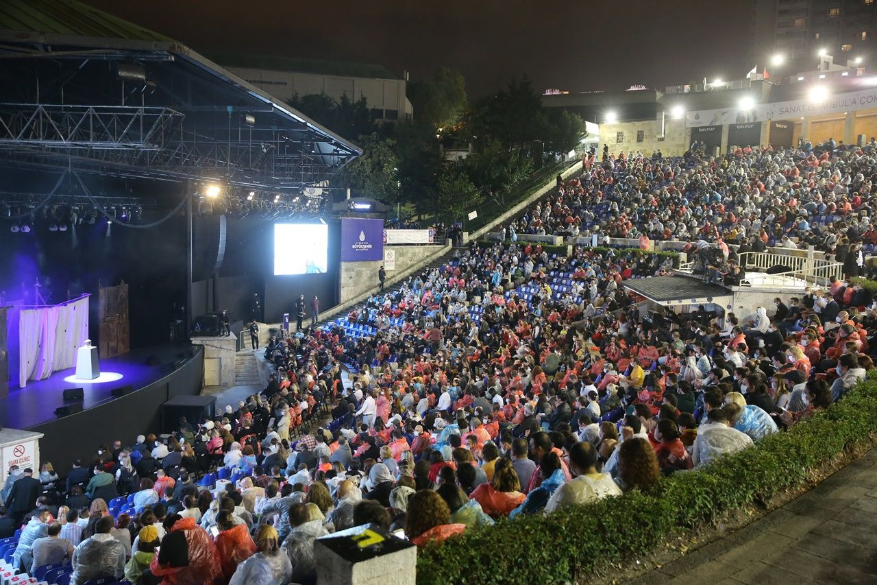 Rasim Öztekin, Kel Hasan Efendi'nin kavuğunu Şevket Çoruh'a devretti - Sayfa 13