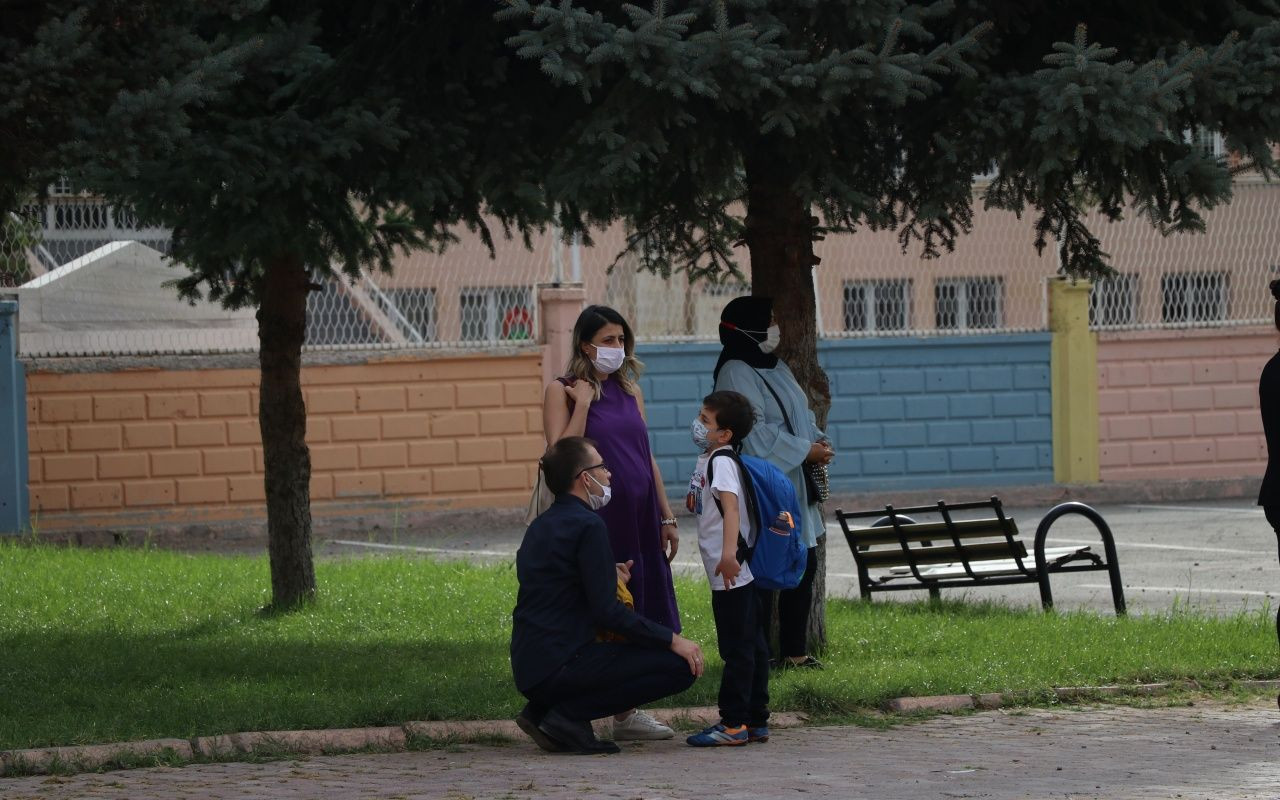 Minikler okulun yolunu tuttu - Sayfa 18