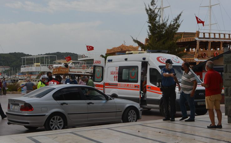 Ayvalık'ta emekli deniz subayı kılıcıyla harakiri yaptı! - Sayfa 10