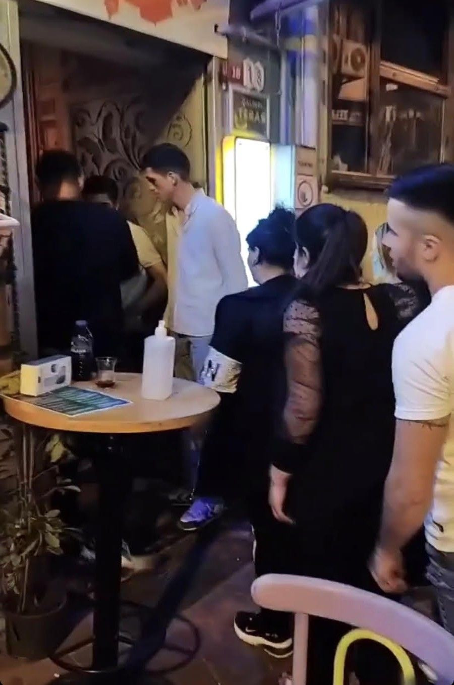 Koronayla kol kola eğlence - Sayfa 5