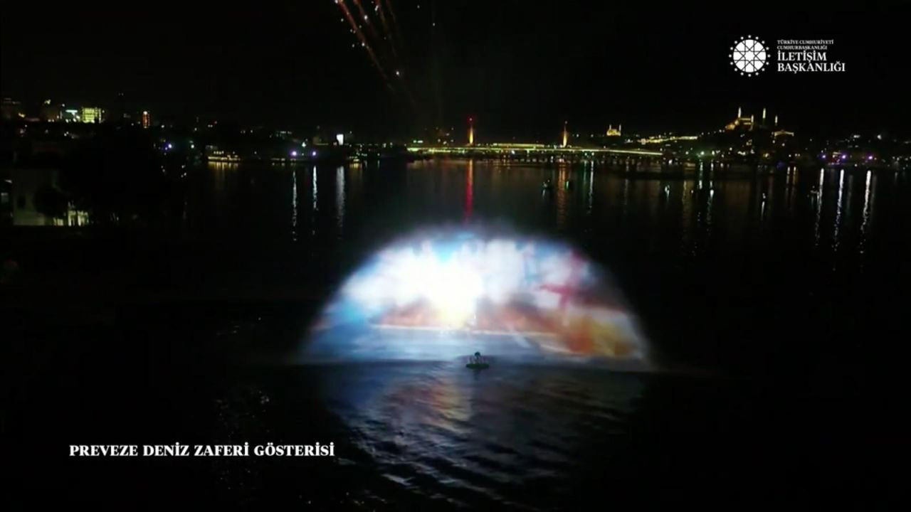 Haliç'te Preveze Deniz Zaferi temalı hologram gösterisi - Sayfa 11