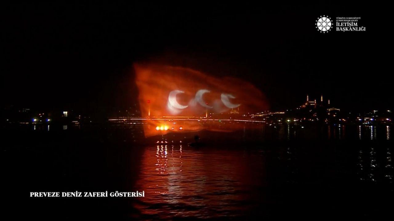 Haliç'te Preveze Deniz Zaferi temalı hologram gösterisi - Sayfa 9