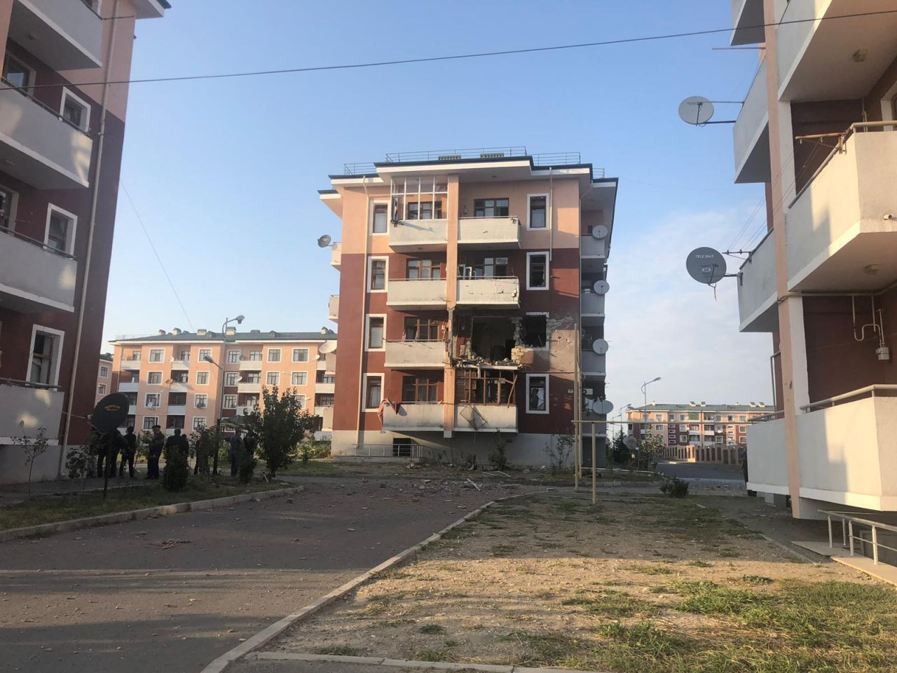 Son dakika! Ermenistan'ın vurduğu Terter hayalet şehre döndü! - Sayfa 11