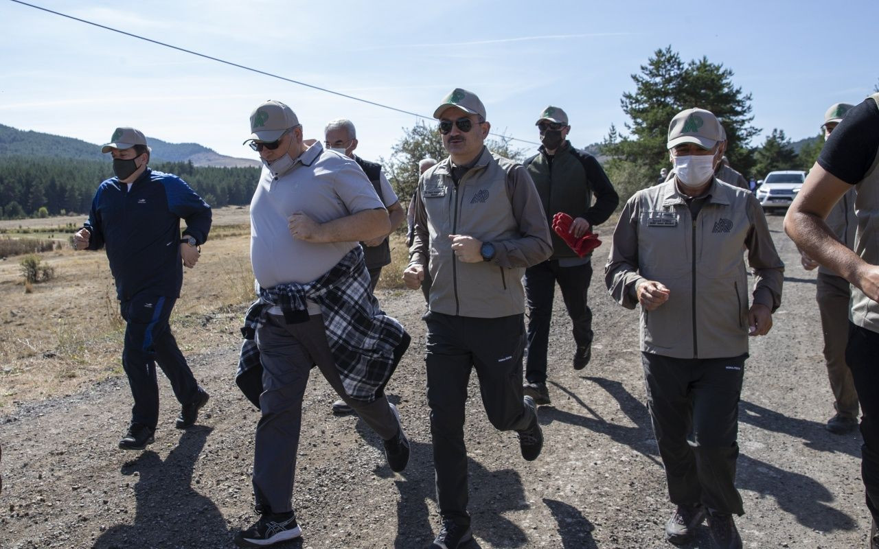 Bakan Bekir Pakdemirli yaban hayvanlarını doğaya bıraktı - Sayfa 15