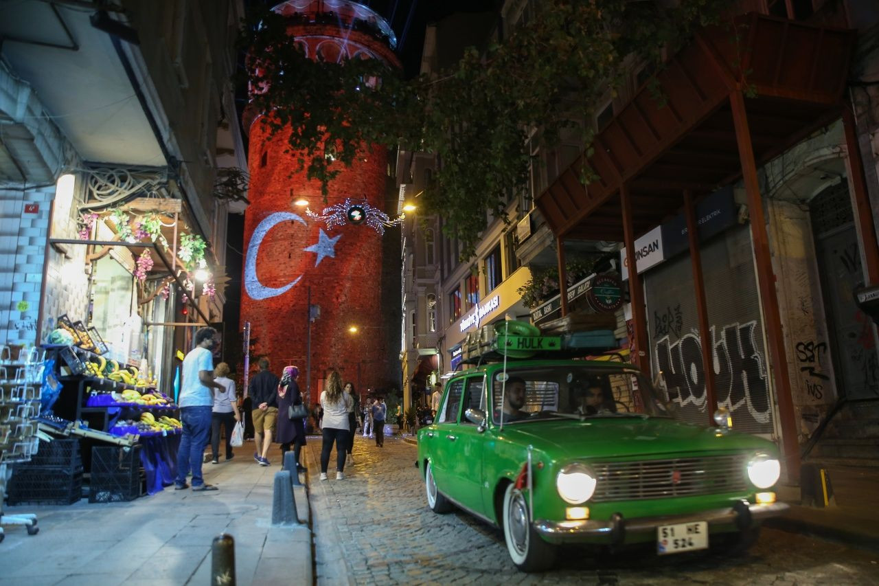 Galata Kulesi muhteşem bir şovla yeniden açıldı - Sayfa 6