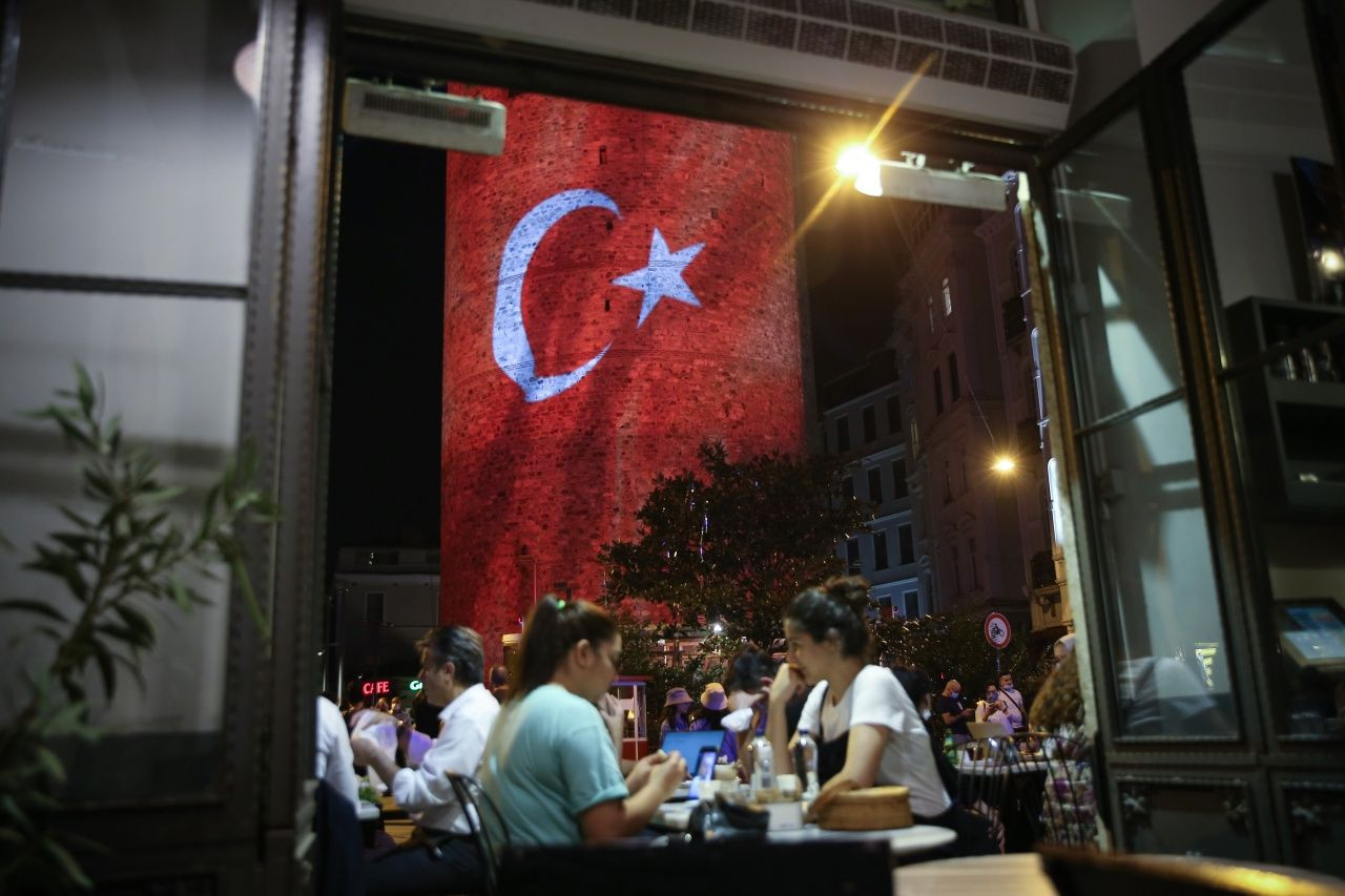 Galata Kulesi muhteşem bir şovla yeniden açıldı - Sayfa 7