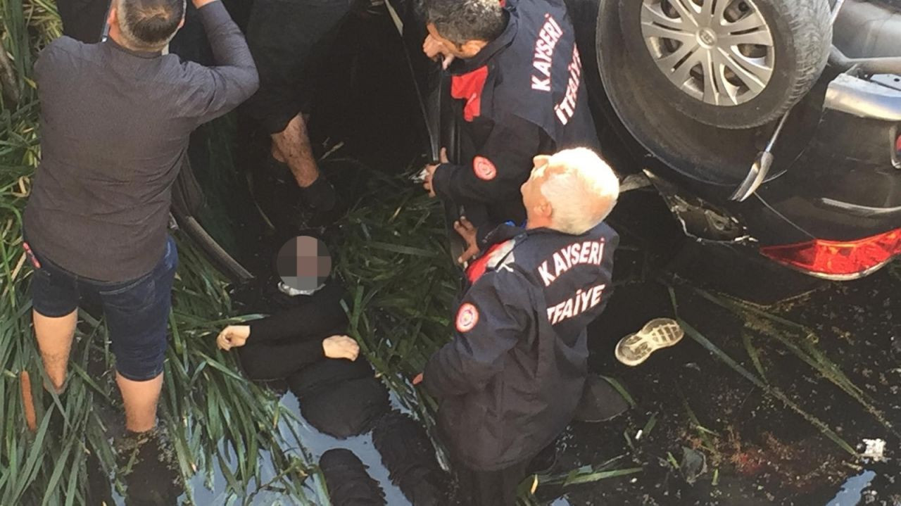 Kayseri'de feci kaza! Ne yaptılarsa kurtaramadılar - Sayfa 6