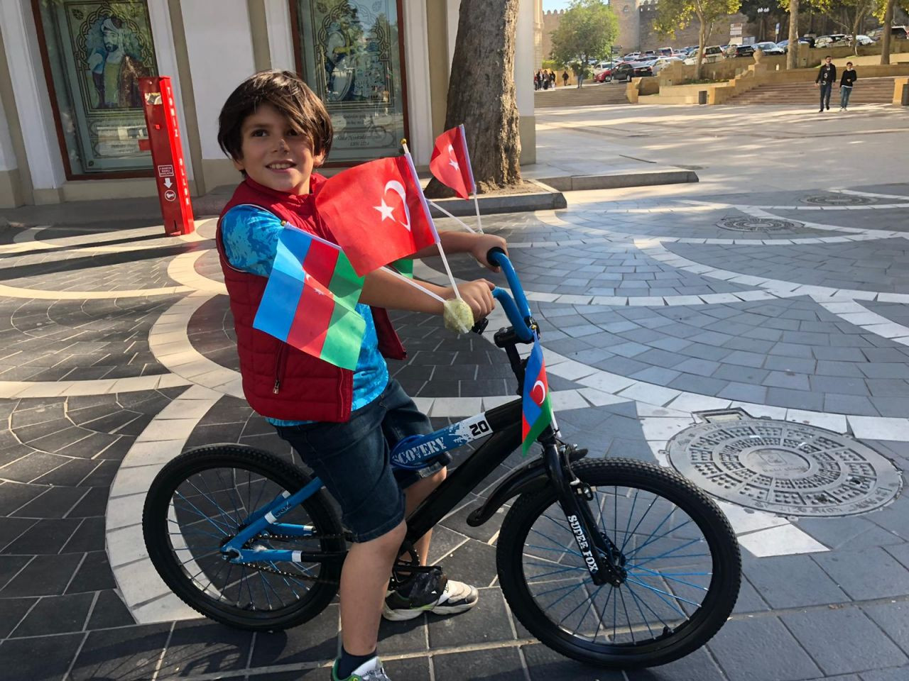 Azerbaycan halkı Türk bayrağı istiyor! - Sayfa 11