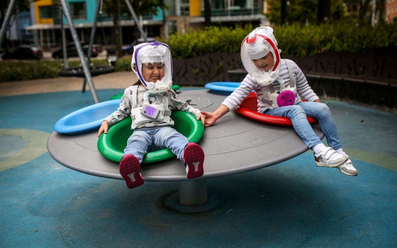 Korona kaskına en çok çocuklar sevindi - Sayfa 12