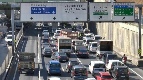 Edirnekapı'da üst geçitten D-100'e atlayan kişi öldü! - Sayfa 5