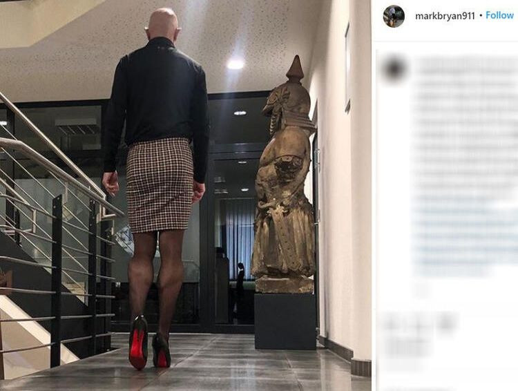 Topuklu ayakkabı ve etek giyerek işe gidiyor! - Sayfa 17