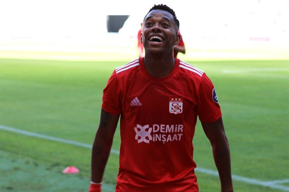 Robinho: Sadece karımı aldattığım için pişmanım - Sayfa 6