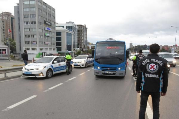 İstanbul'da toplu taşımada sosyal mesafe ihlali! - Sayfa 10
