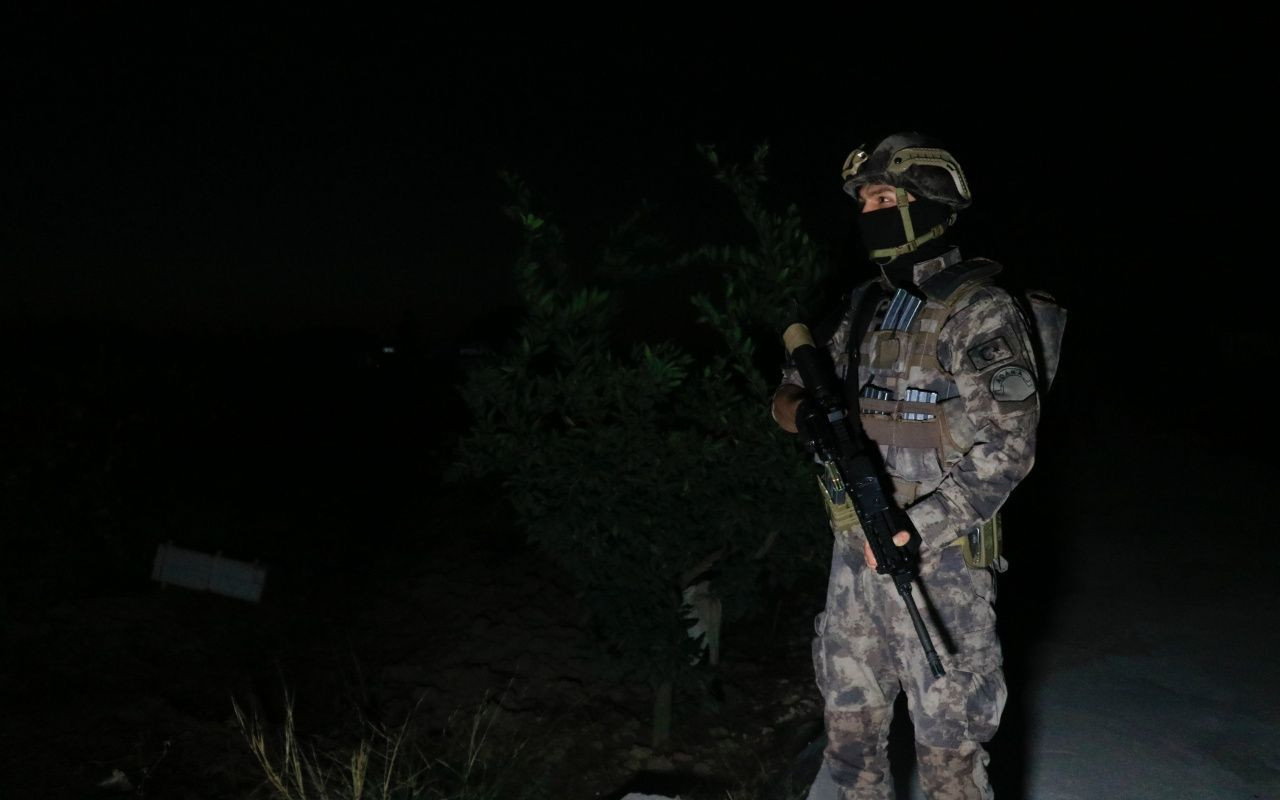 Özel harekat şafak vakti kapıya dayandı - Sayfa 5