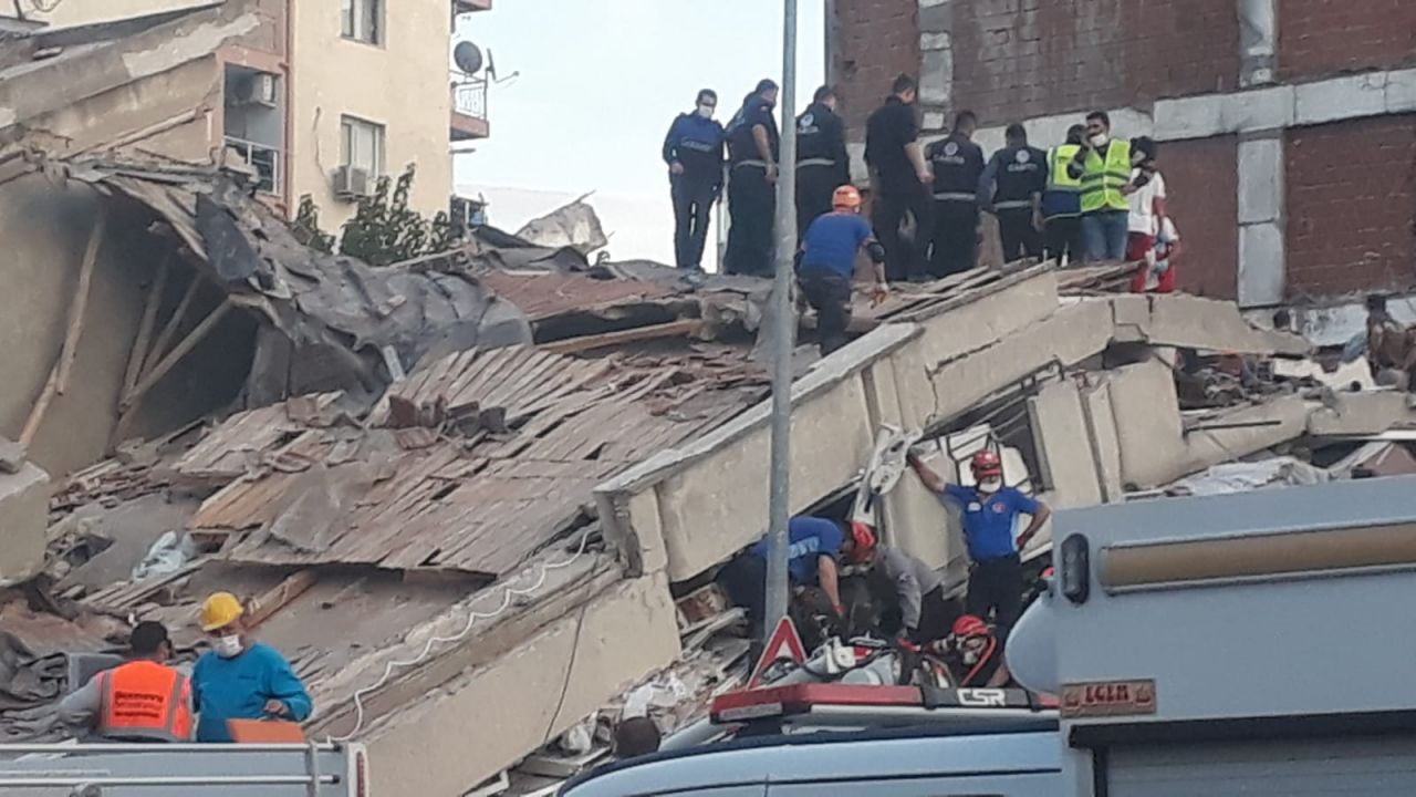 17 binada arama kurtarma çalışmaları sürüyor - Sayfa 8