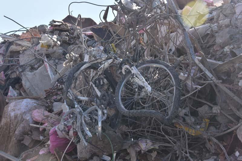 Binalardan çıkan enkaz, özel alanda muhafazaya alındı! - Sayfa 11