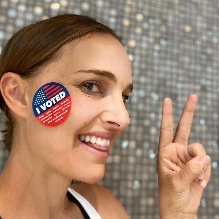 Ünlülerin oy verme paylaşımları! - Sayfa 11