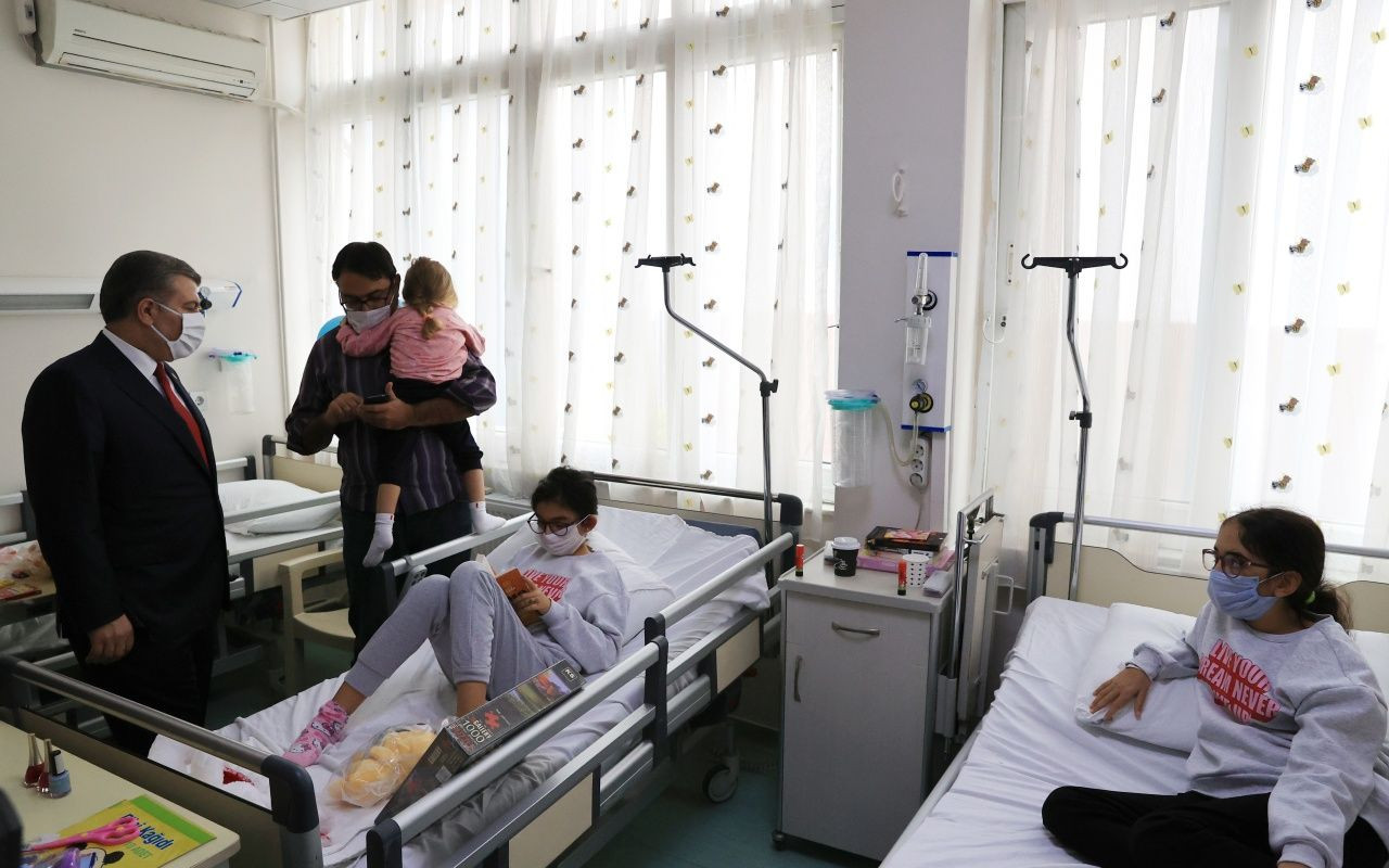 Bakan Koca'dan yaralı depremzedelere ziyaret - Sayfa 8