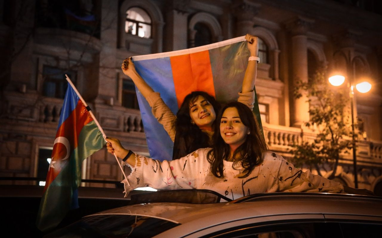 Azerbaycan halkı sevinçten uyuyamadı - Sayfa 22