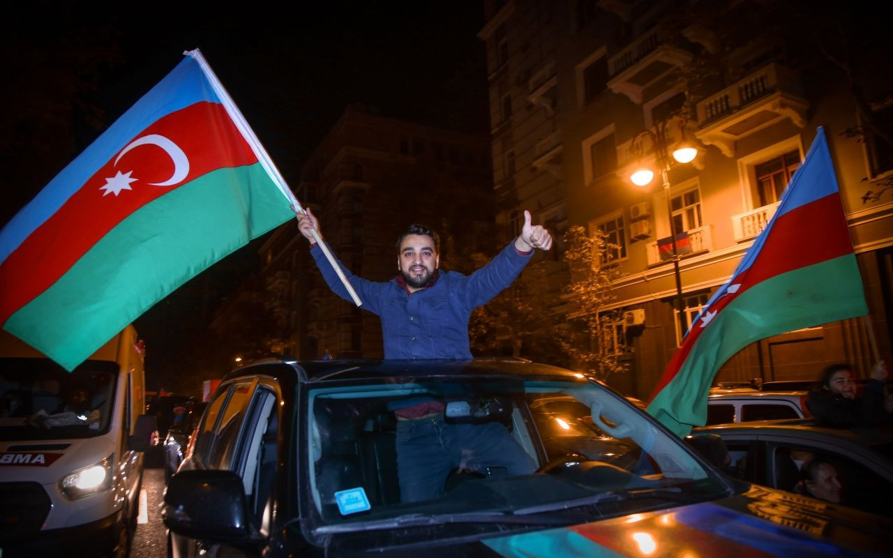 Azerbaycan halkı sevinçten uyuyamadı - Sayfa 23