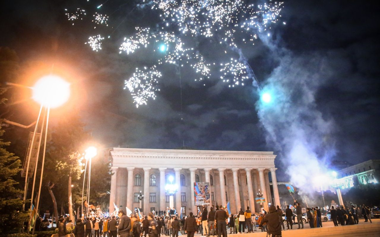 Azerbaycan halkı sevinçten uyuyamadı - Sayfa 29