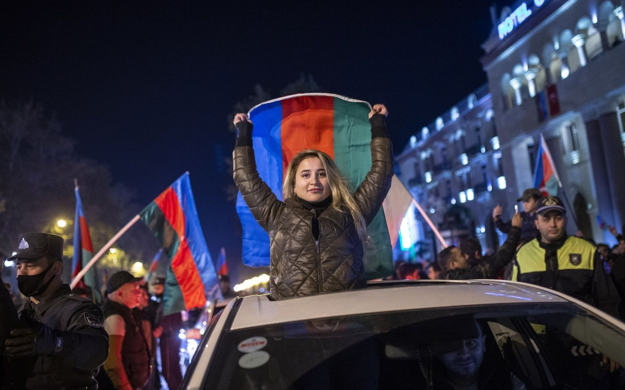 Azerbaycan halkı sevinçten uyuyamadı - Sayfa 10