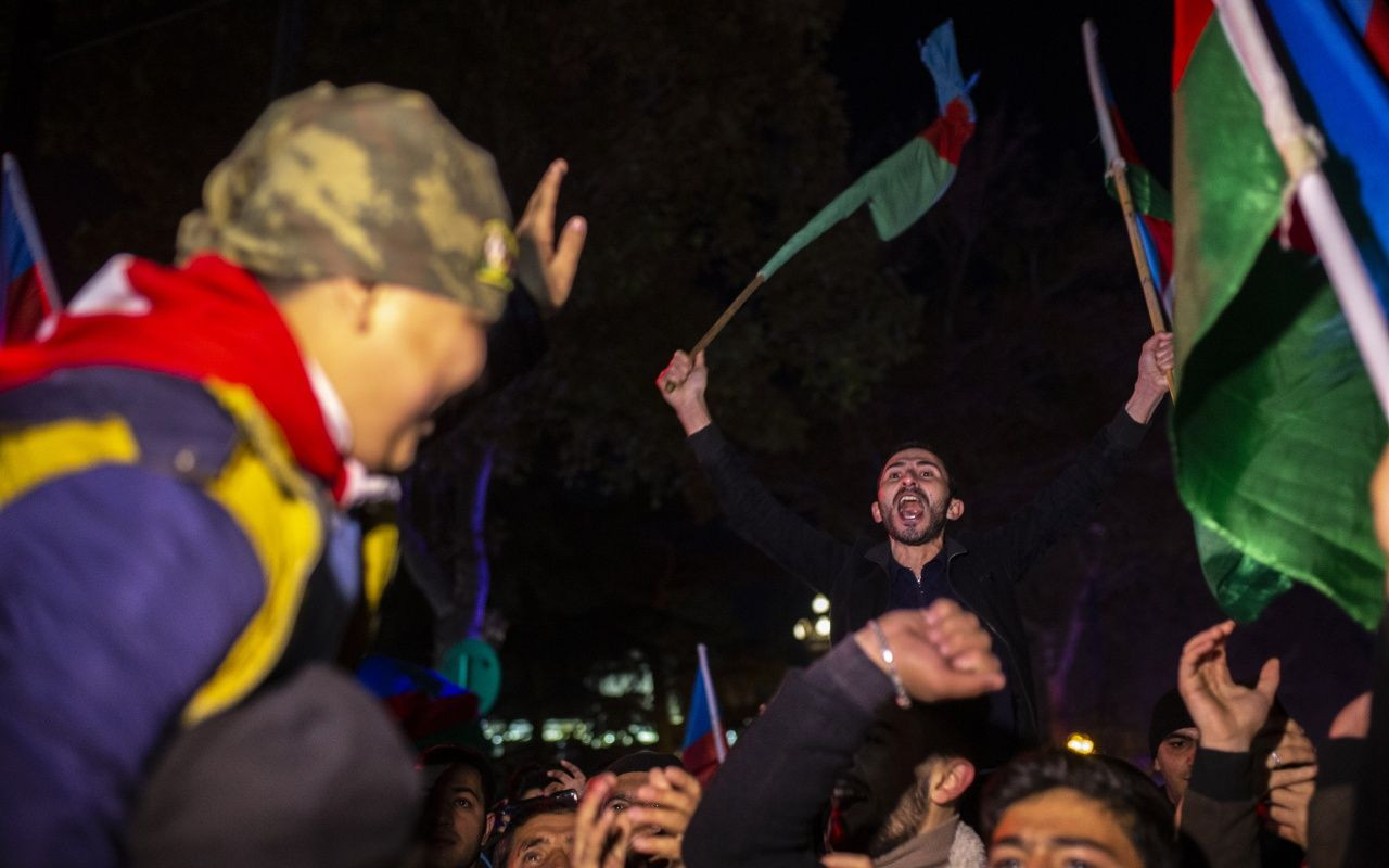 Azerbaycan halkı sevinçten uyuyamadı - Sayfa 15