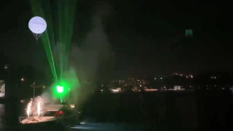 Lüks yatta parti! Böyle görüntülendiler... - Sayfa 9