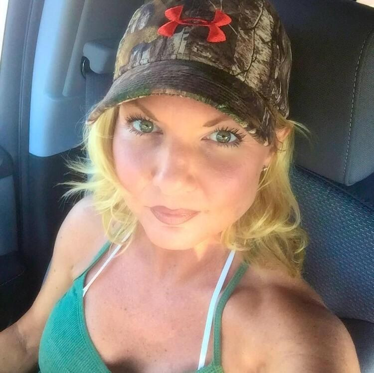 Kamera önünde striptiz yapıyordu... Kocası içki şişesiyle öldürdü! - Sayfa 10