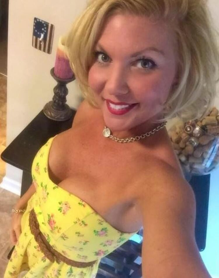 Kamera önünde striptiz yapıyordu... Kocası içki şişesiyle öldürdü! - Sayfa 12