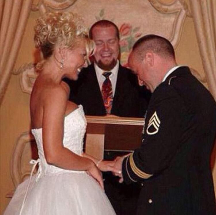 Kamera önünde striptiz yapıyordu... Kocası içki şişesiyle öldürdü! - Sayfa 17