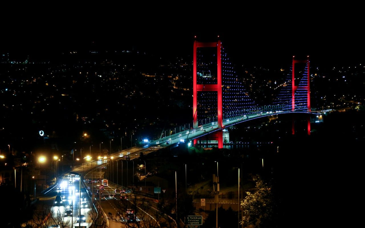 İstanbullu kendisini sokağa attı - Sayfa 9