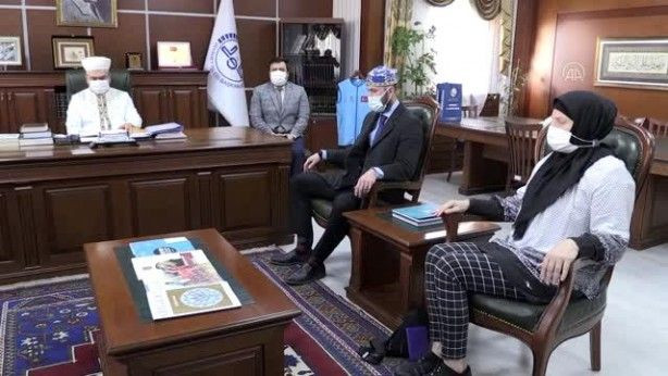 Ezan sesinden etkilenip Müslüman oldular - Sayfa 11