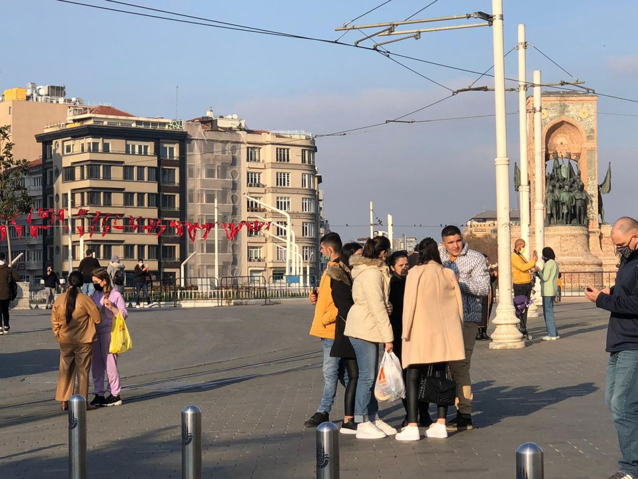 Hafta sonu kısıtlamasında ilk gün - Sayfa 13