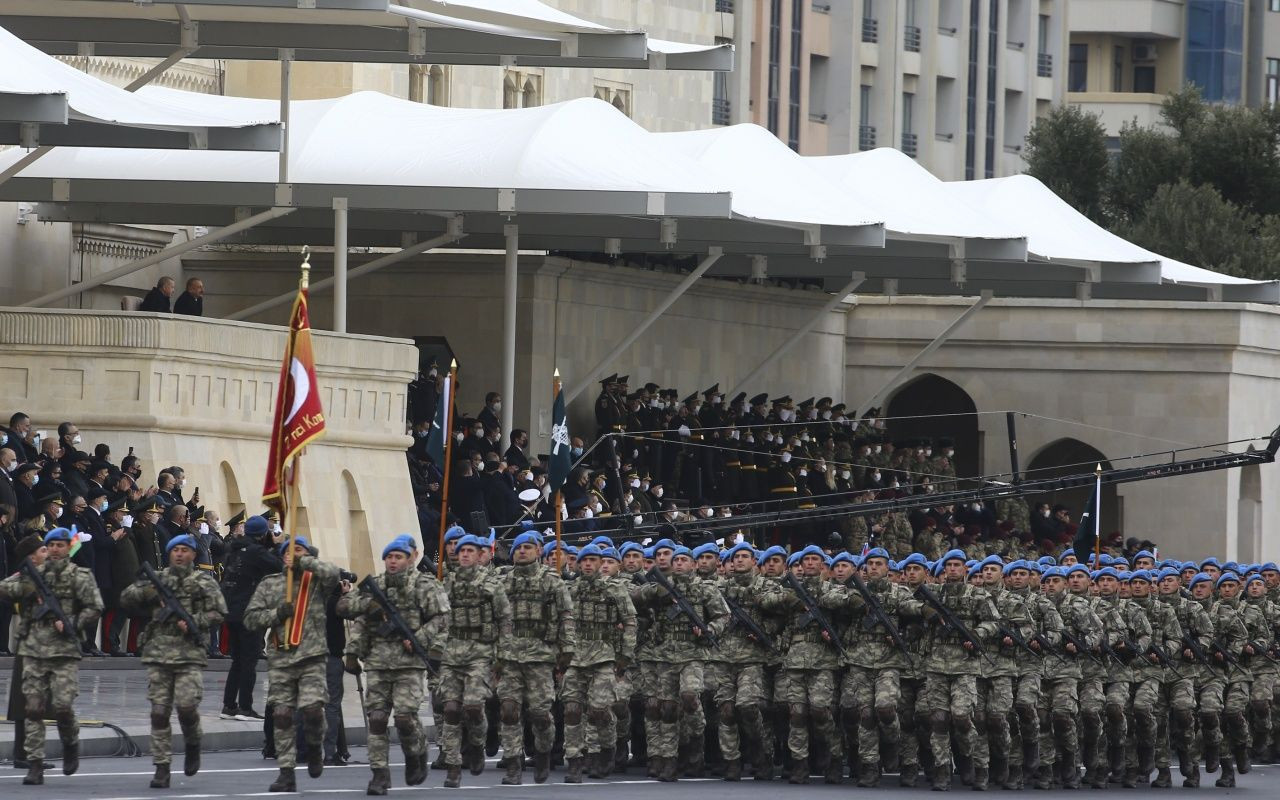 Bakü'deki tarihi kutlamadan kareler - Sayfa 19