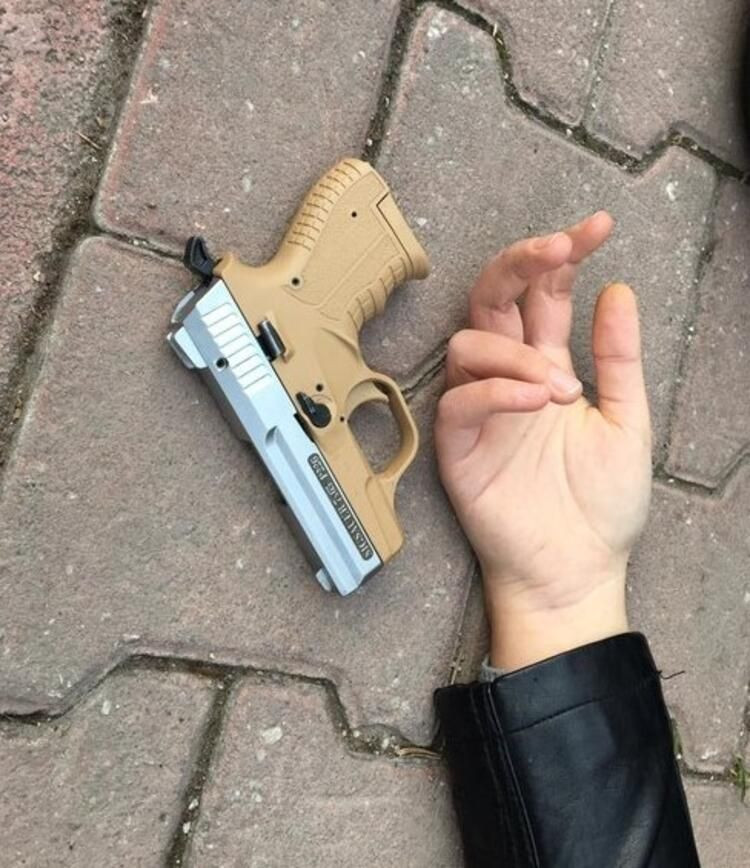 Eşini sokak ortasında öldürüp intihara kalkıştı - Sayfa 8