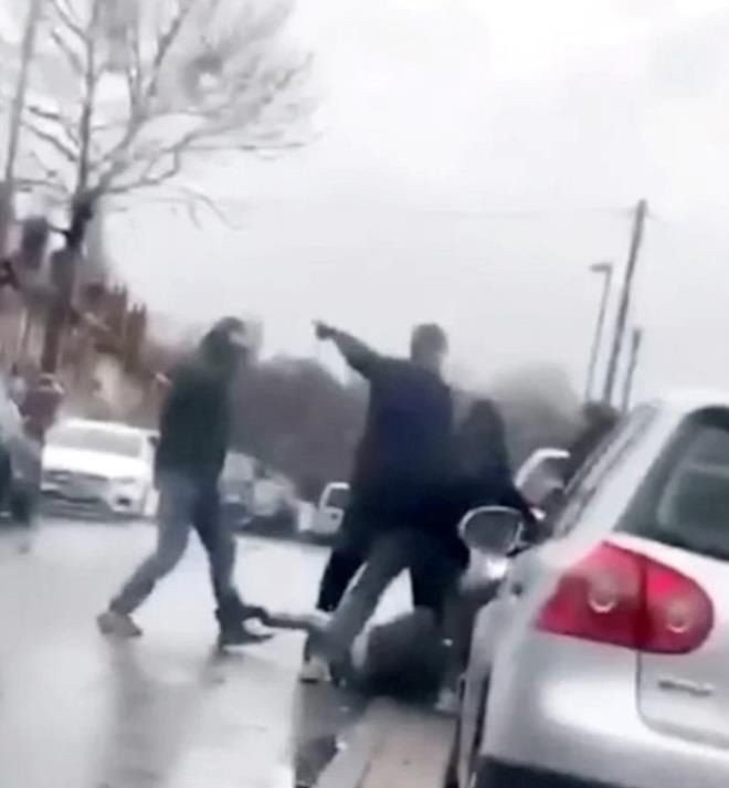 Markette genç kıza cinsel organını gösteren adamı linç ettiler! - Sayfa 9