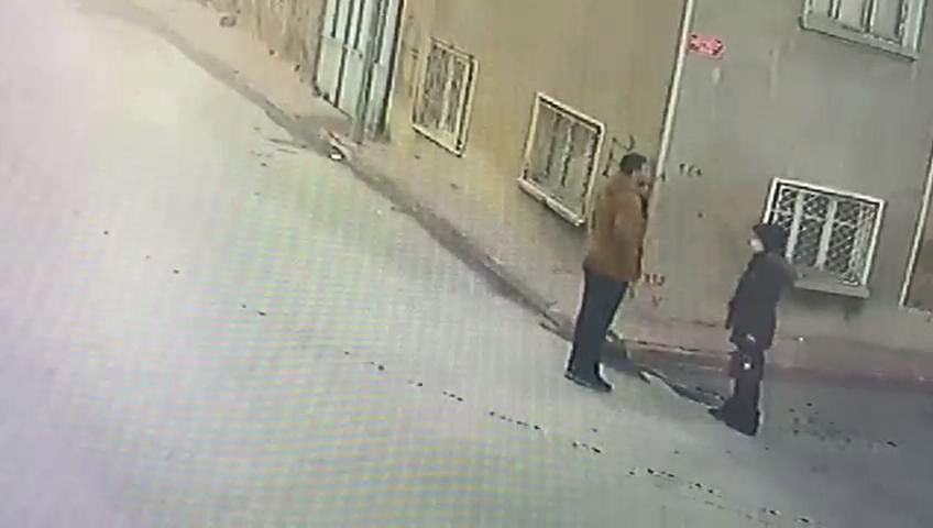 Eşini sokak ortasında öldürüp intihara kalkıştı - Sayfa 10