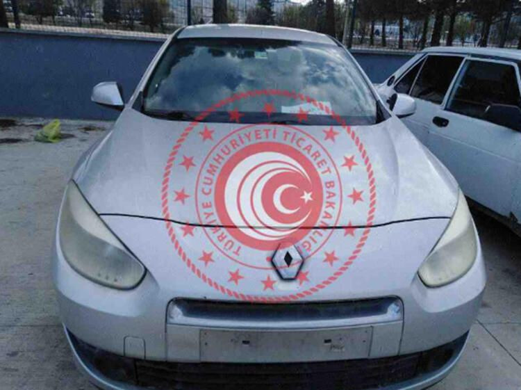 Bu lüks otomobil 50 bin lira - Sayfa 12