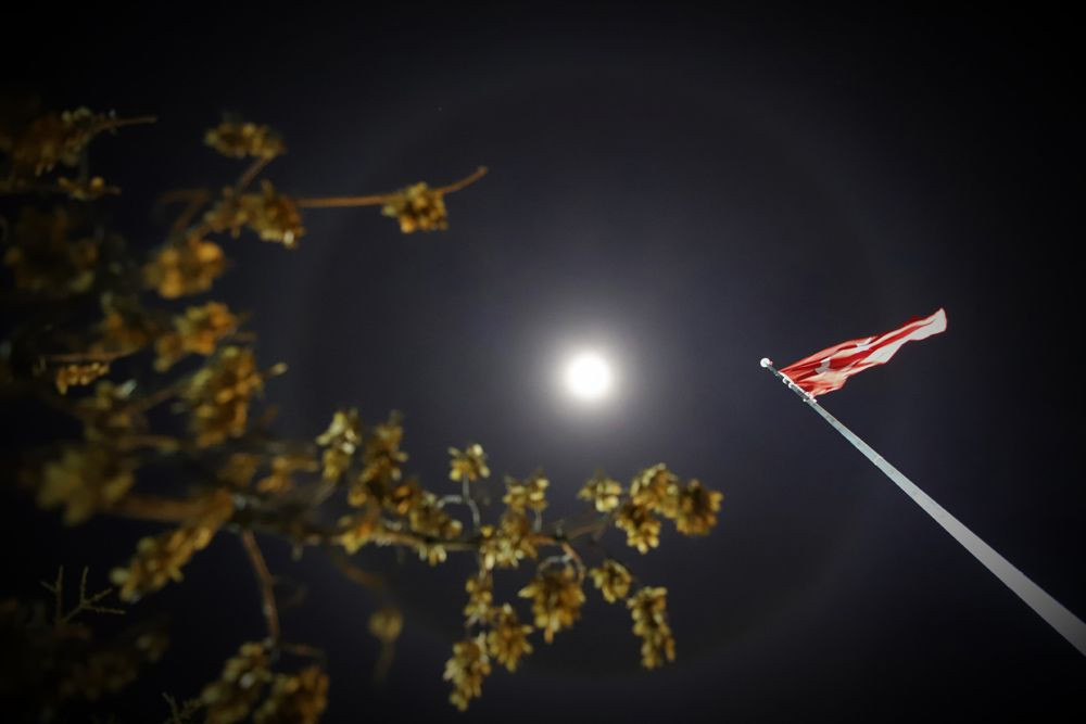 Doğu'da ay halesi çıktı vatandaş telefona sarıldı - Sayfa 6